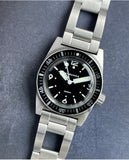 Maranez Kata Diver watch black numbers