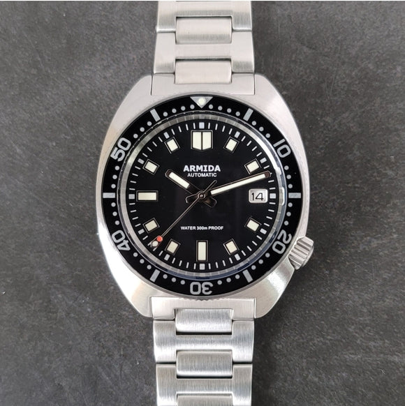 Armida A13 300m 41mm Dive Watch black bezel