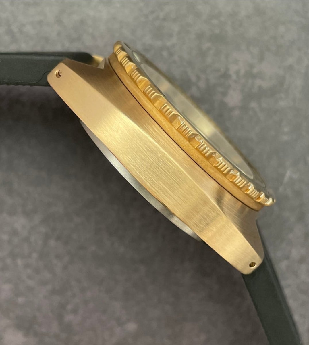 ❬希少・新品同様❭マイクロブランドMaranez Layan brass 真鍮製 Maranez Samui Vintage Brass Watch Cream – WShop360